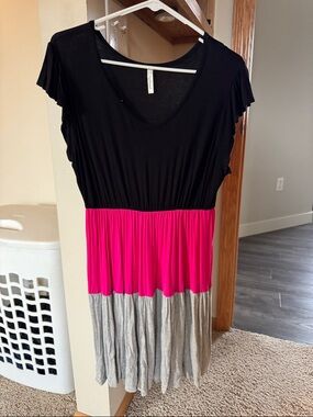 H&M Black Scoop Neck Tank Top